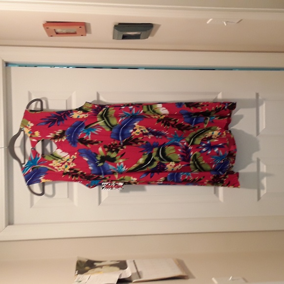 HAWAIIAN DRESS - Picture 2 of 4